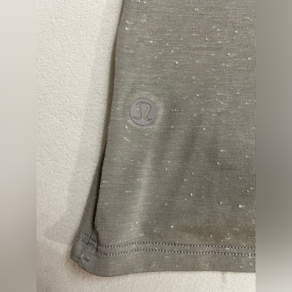 NWT Lululemon Unwind Your Mine Dress Dark Chrome White Size 2 - Picture 9 of 12